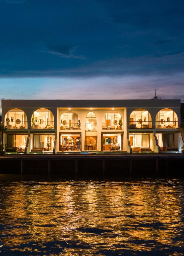 Tasana Bar And Luxury Resort Koh Larn Exterior foto